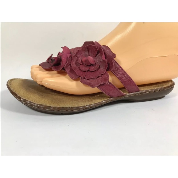 clarks artisan flip flops